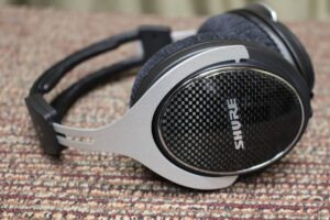 Shure-SRH1540-Headphone