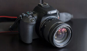 Canon-EOS-Rebel-SL3-main