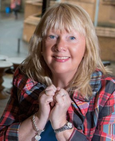 Sheena Walker, the power of vocal dynamics host